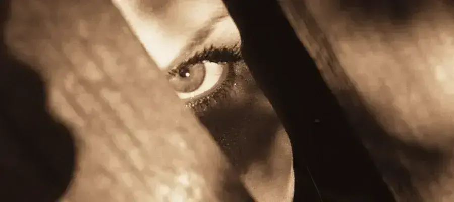 Why Do Some Camgirls Hide Their Faces?